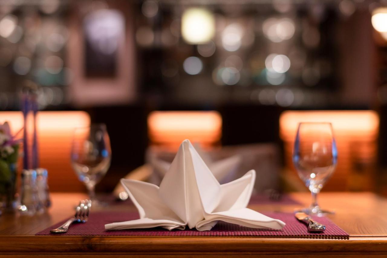 The Empress Premier Chiang Mai - Sha Extra Plus Eksteriør billede A folded napkin