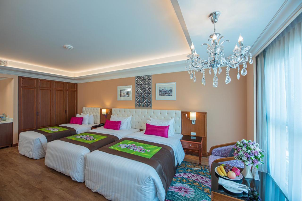 The Empress Premier Chiang Mai - Sha Extra Plus Eksteriør billede Family Suite