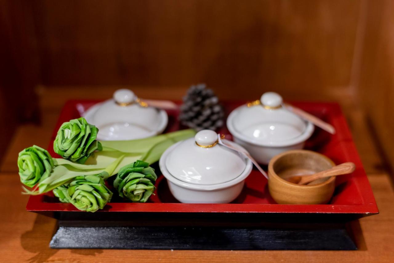 The Empress Premier Chiang Mai - Sha Extra Plus Eksteriør billede A set of four bowls for serving Japanese cuisine