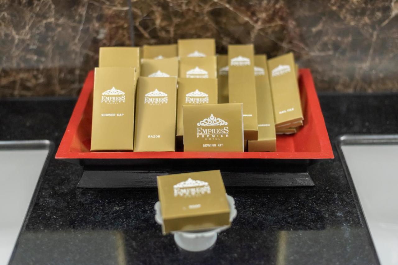 The Empress Premier Chiang Mai - Sha Extra Plus Eksteriør billede Emirates First Class in-flight amenities