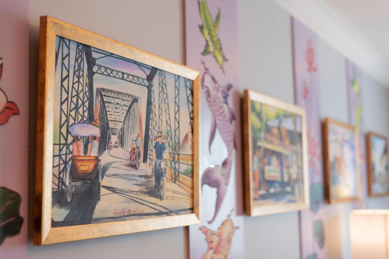 The Empress Premier Chiang Mai - Sha Extra Plus Eksteriør billede Artwork by local artists