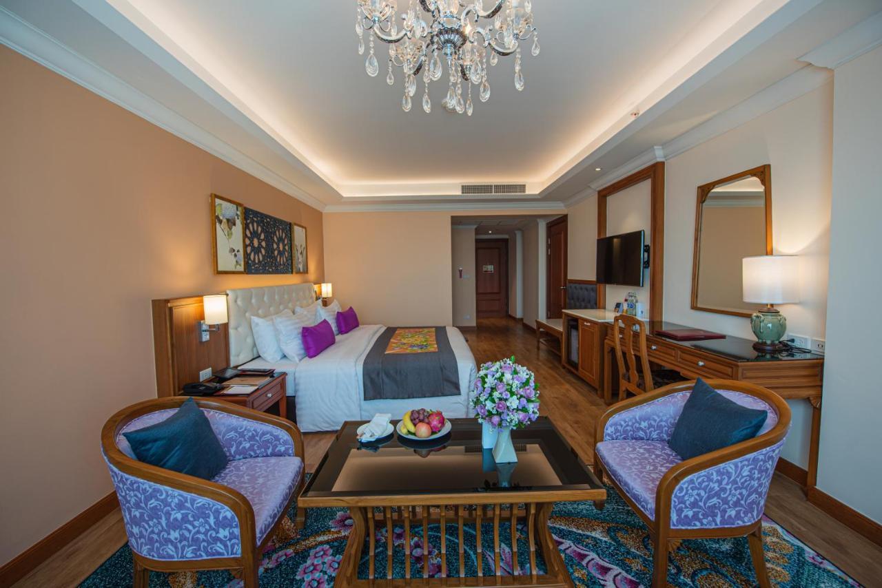 The Empress Premier Chiang Mai - Sha Extra Plus Eksteriør billede Deluxe Room
